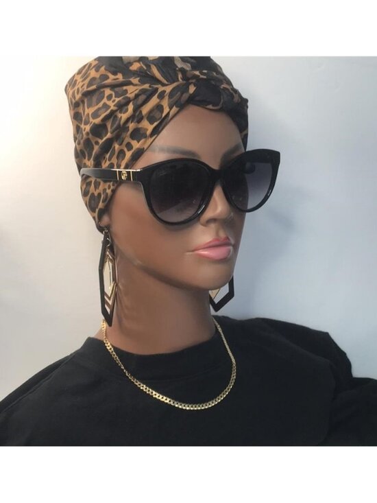 New?? - GUCCI GG0631S ROUNDED MARMONT LOGO SUNGLASSES IN BLACK main image 11